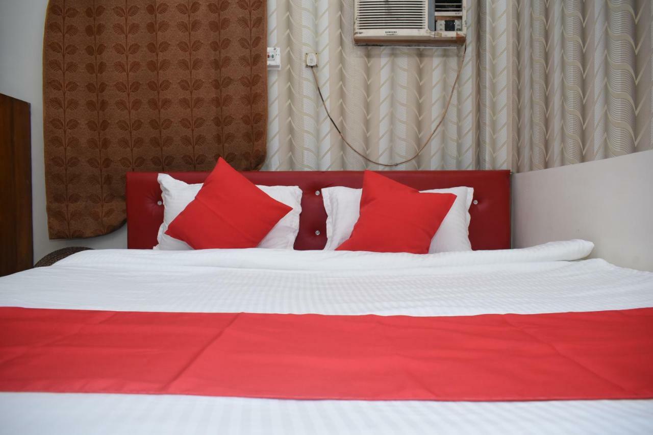 Oyo 45320 Hotel Mars Agartala Exterior foto